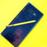 note-9-yellow-s-pen-blue-phone